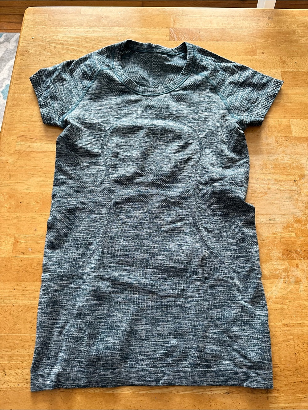 Lululemon swiftly short sleeve shirt size 6